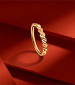 Twisted Tale Gold Finger Ring