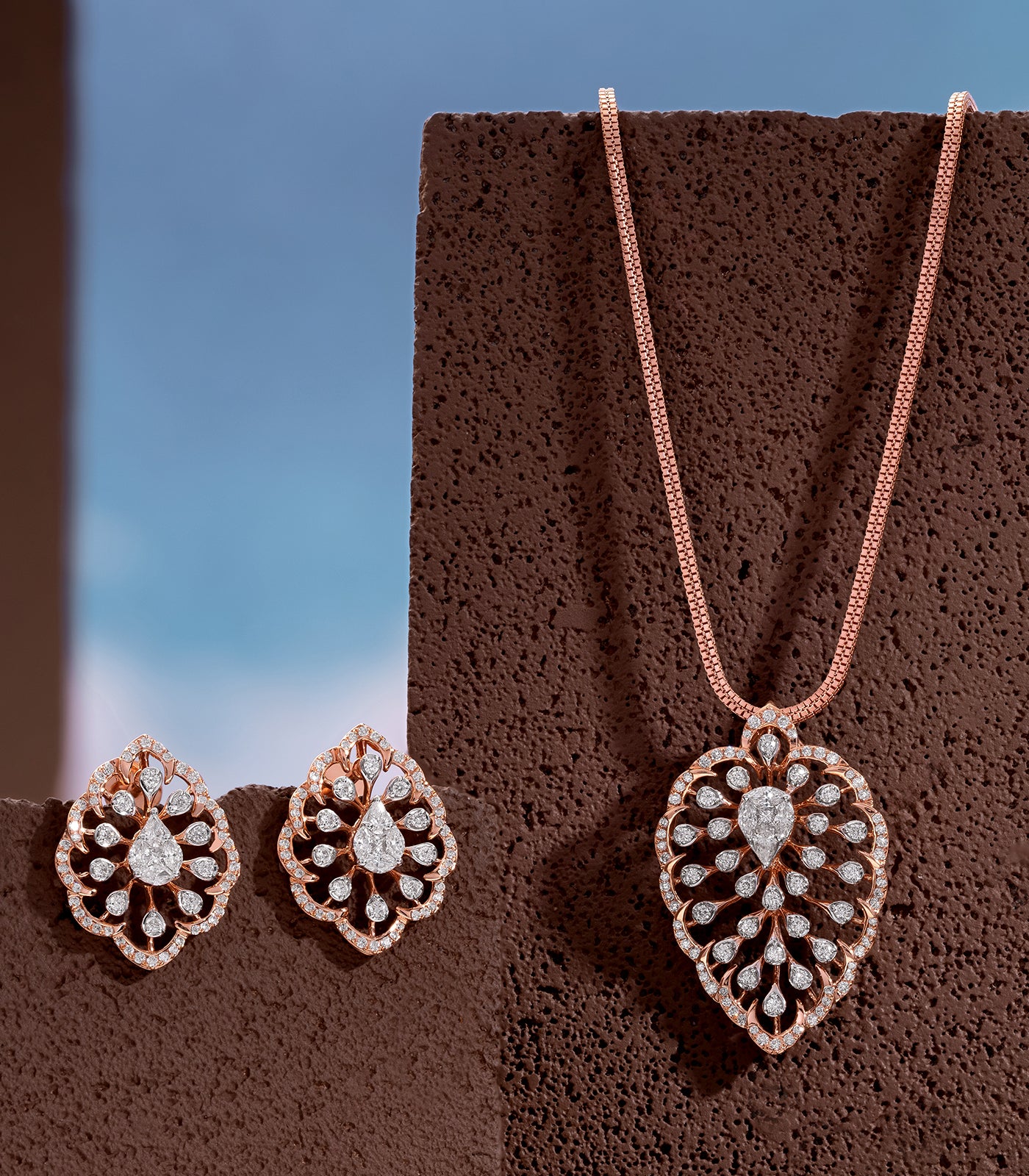 Forever Muse Pendant Set – Gadgil Sons Ltd