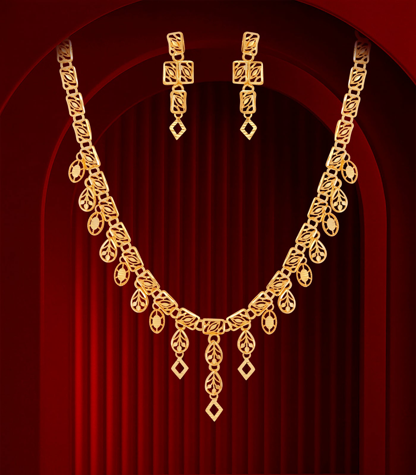 Contemporary Lattice Gold Necklace Set
