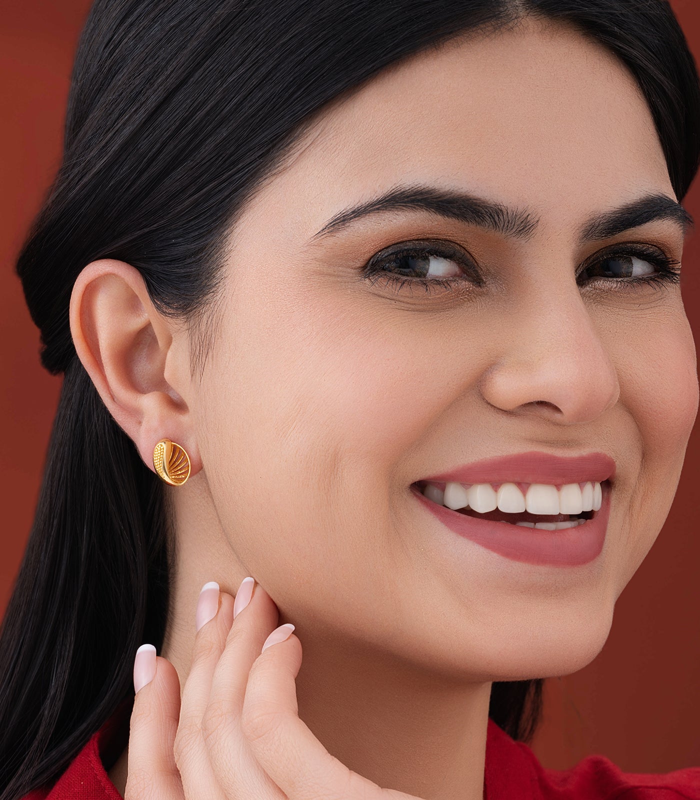 Designer Oval Shaped Gold Tops