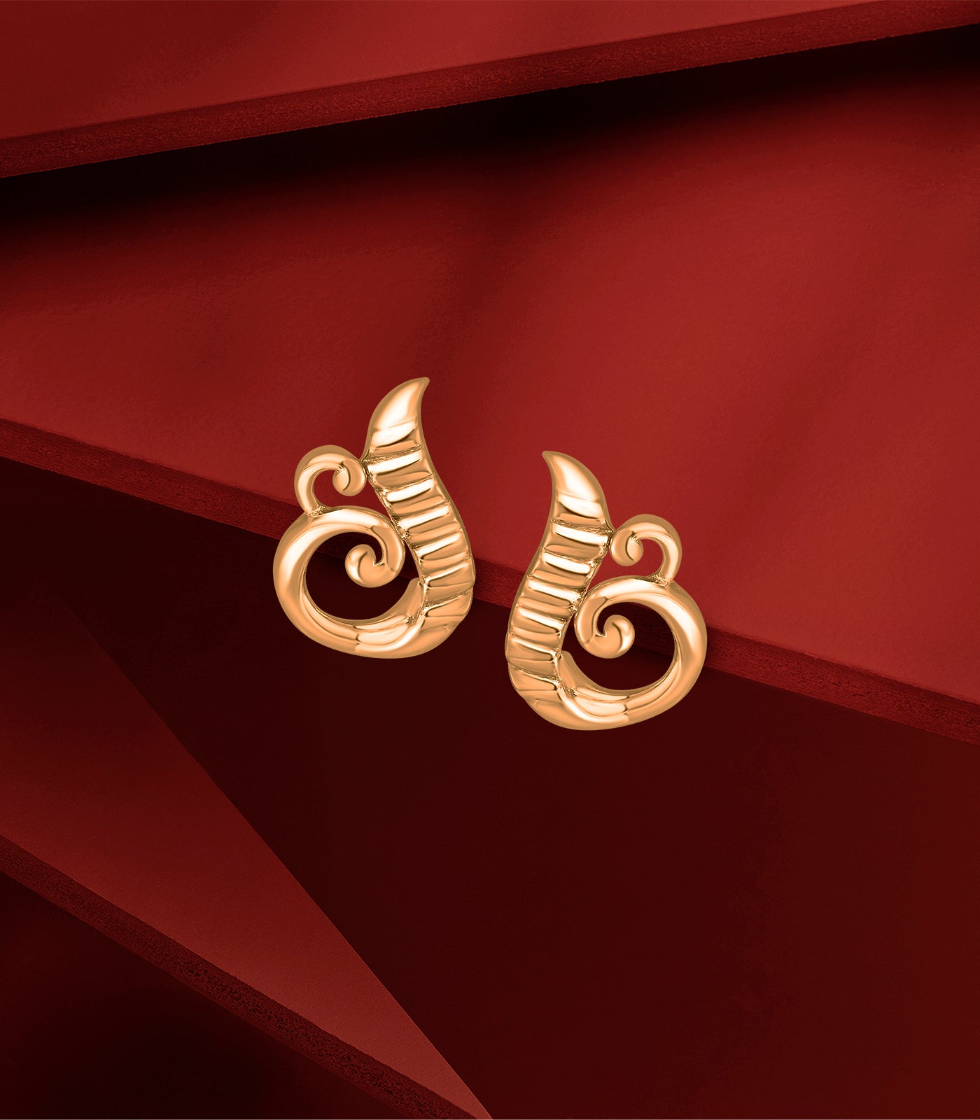 Shining Swirl Gold Tops