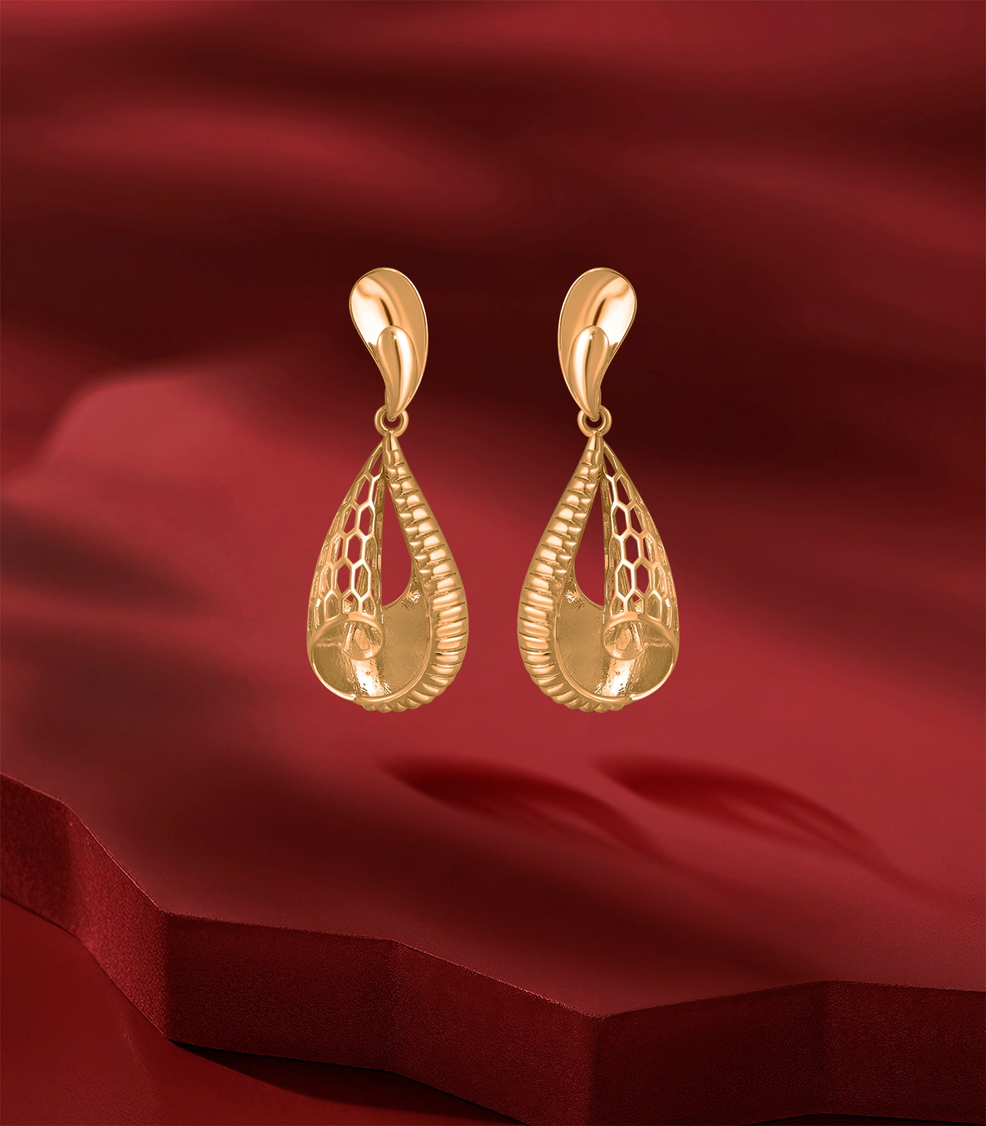 Curved Teardrop Gold Tops