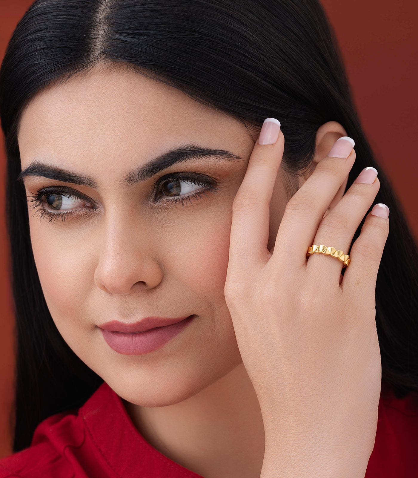 Conics Stream Gold Finger Ring