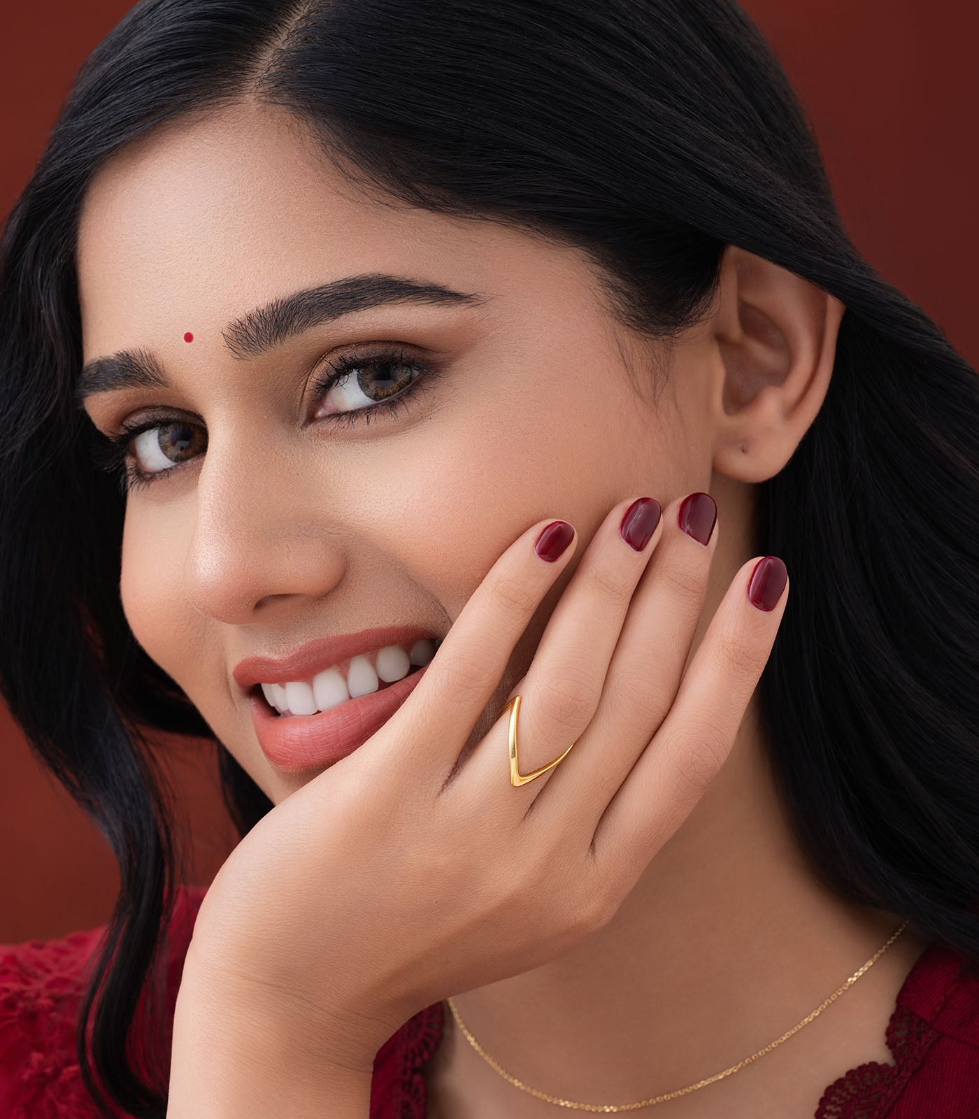Vanki Gold Finger Ring