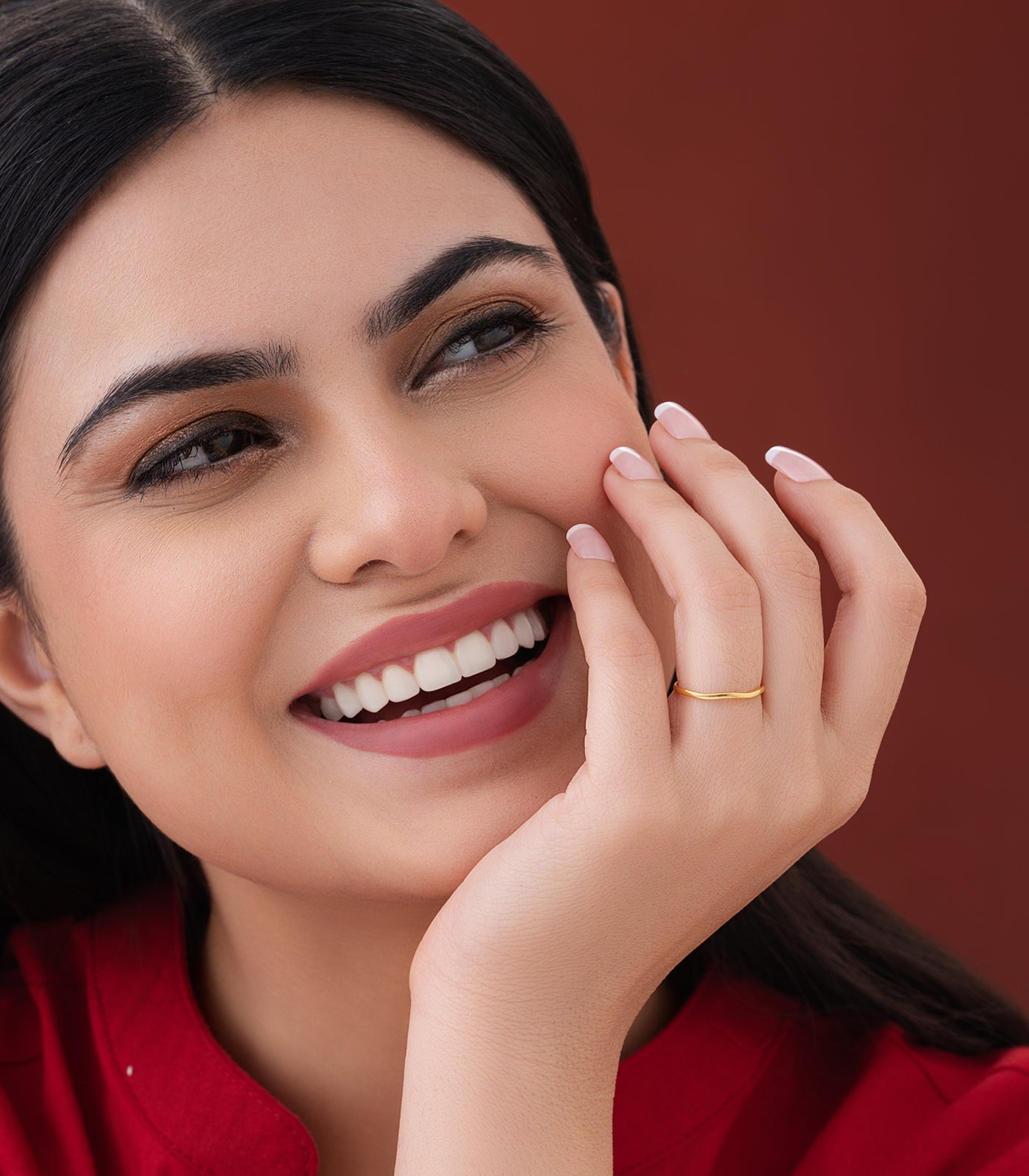 Simple Wavy Gold Finger Ring