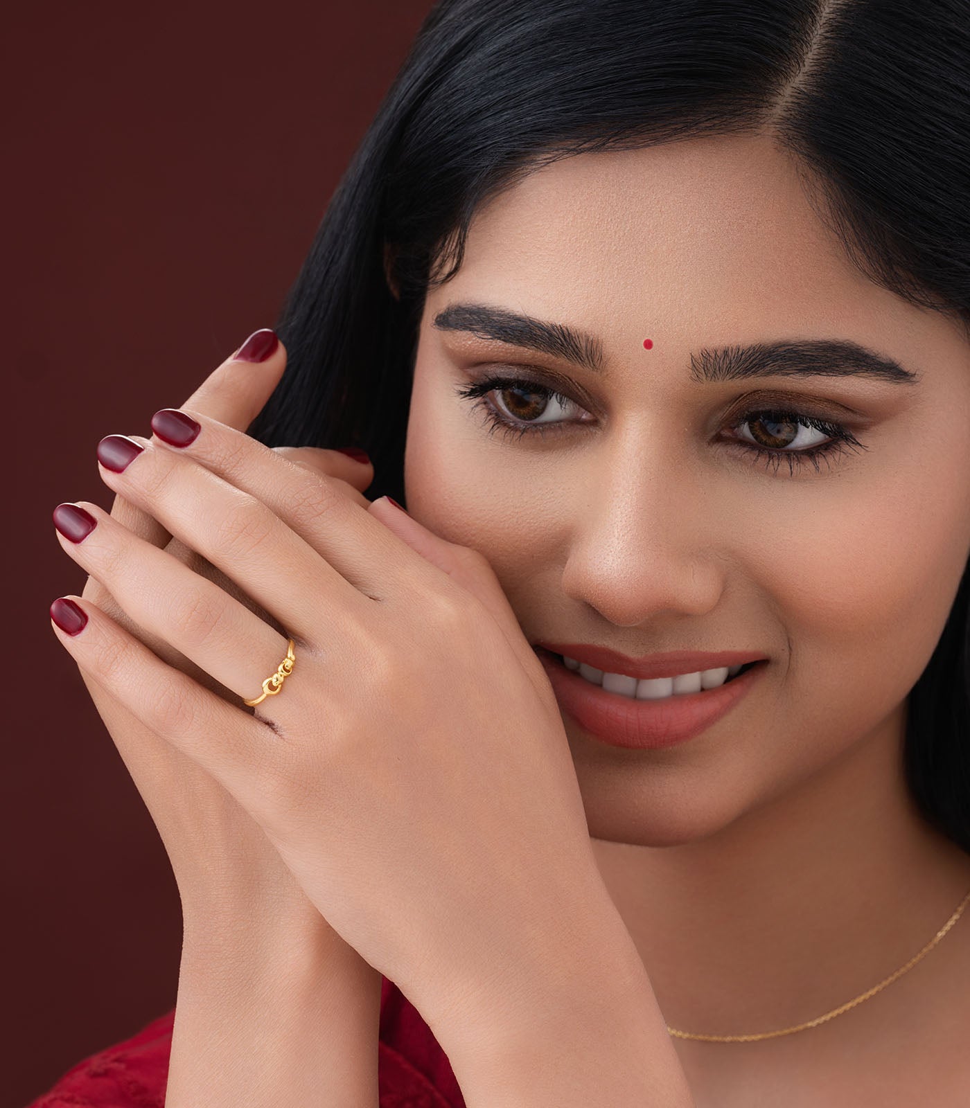 Subtle Harmony Gold Finger Ring