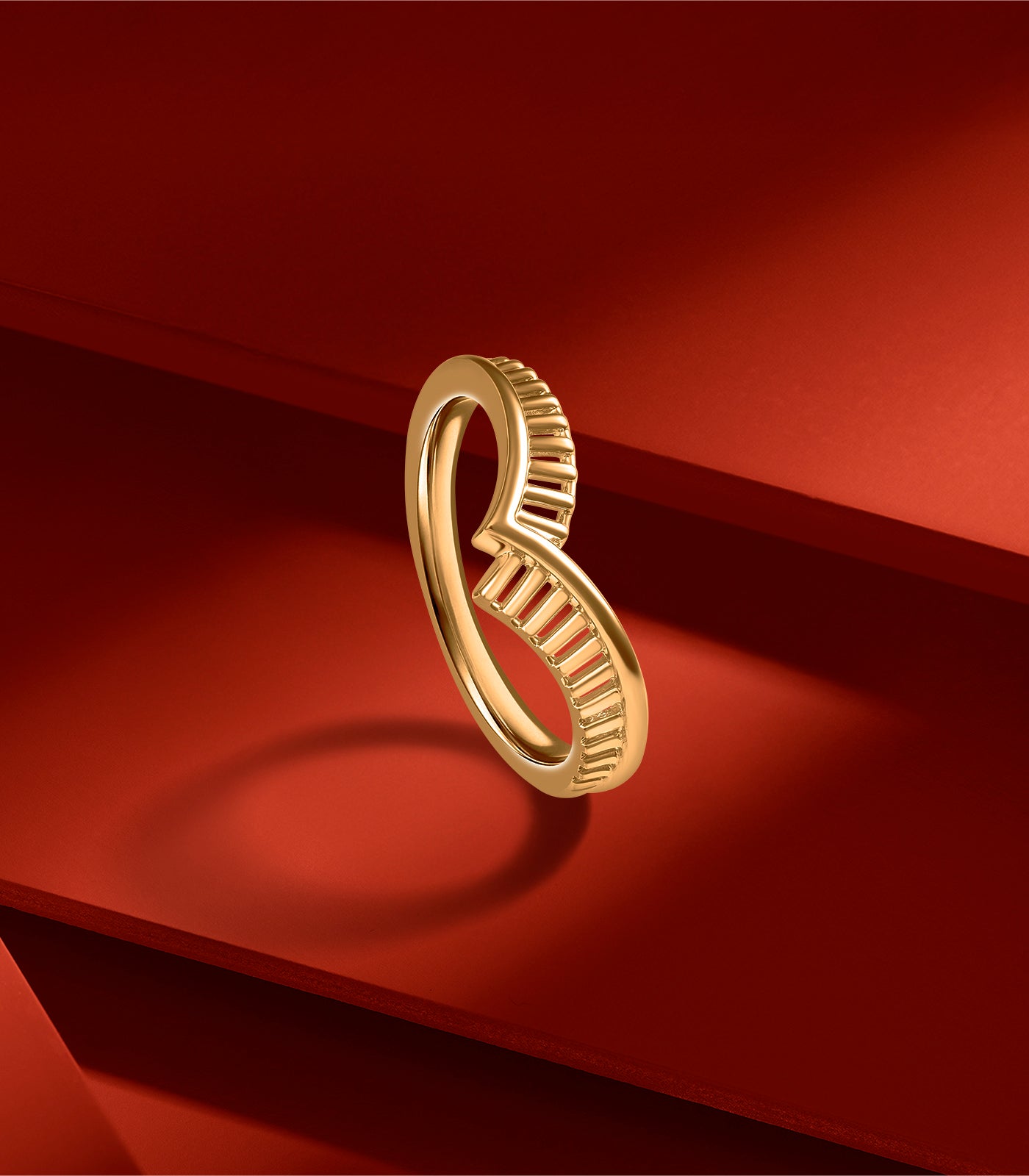 Striped Sequence Gold Finger Ring