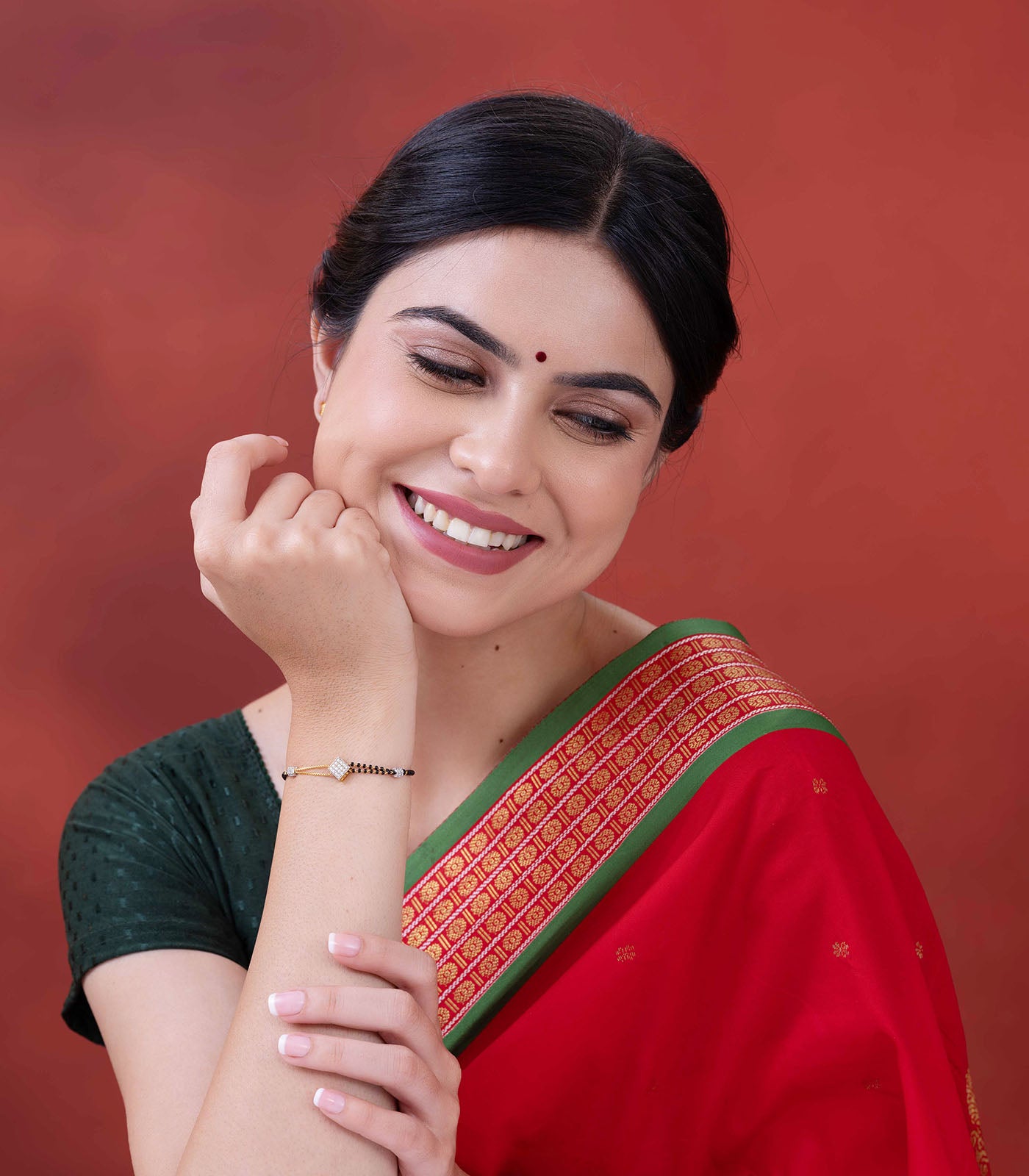 Dangling Pattern Mangalsutra Bracelet