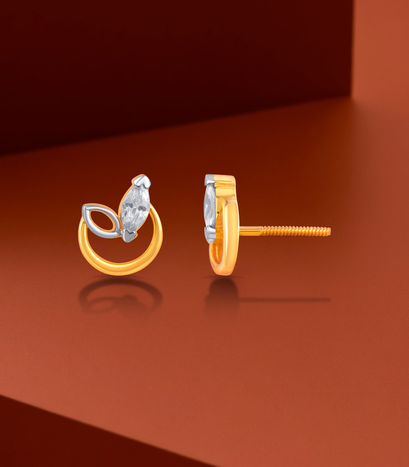 Petal Shine Gold Earrings