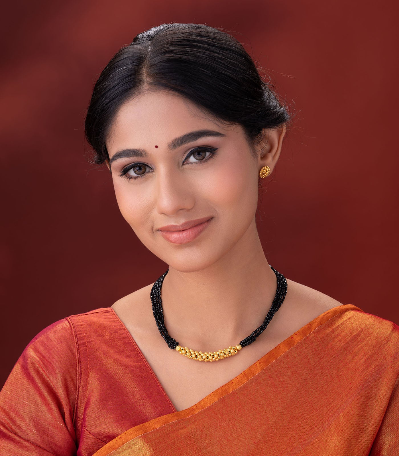 Black Beads Linear Pendant Necklace