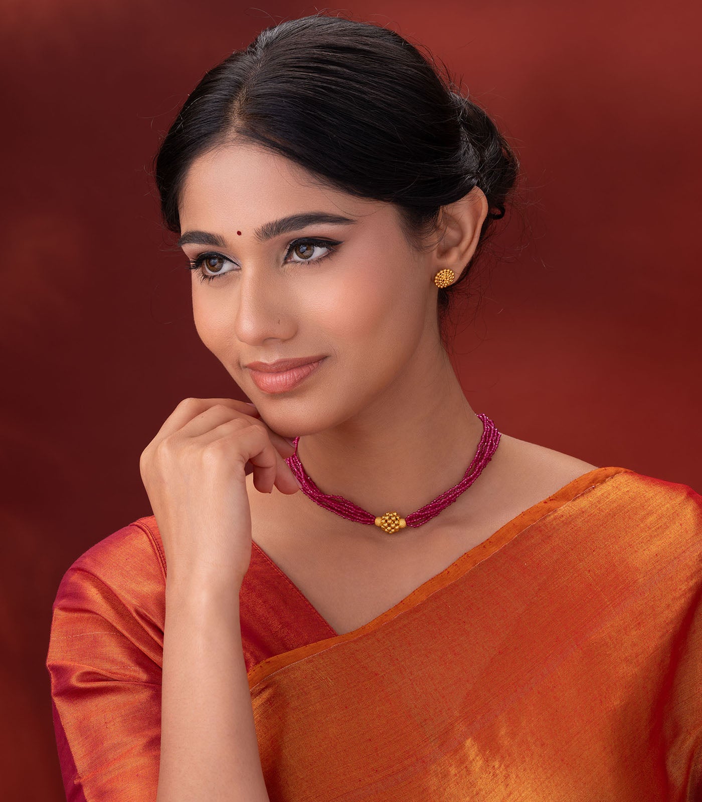 Red Beads Radiant Gold Pendant Necklace