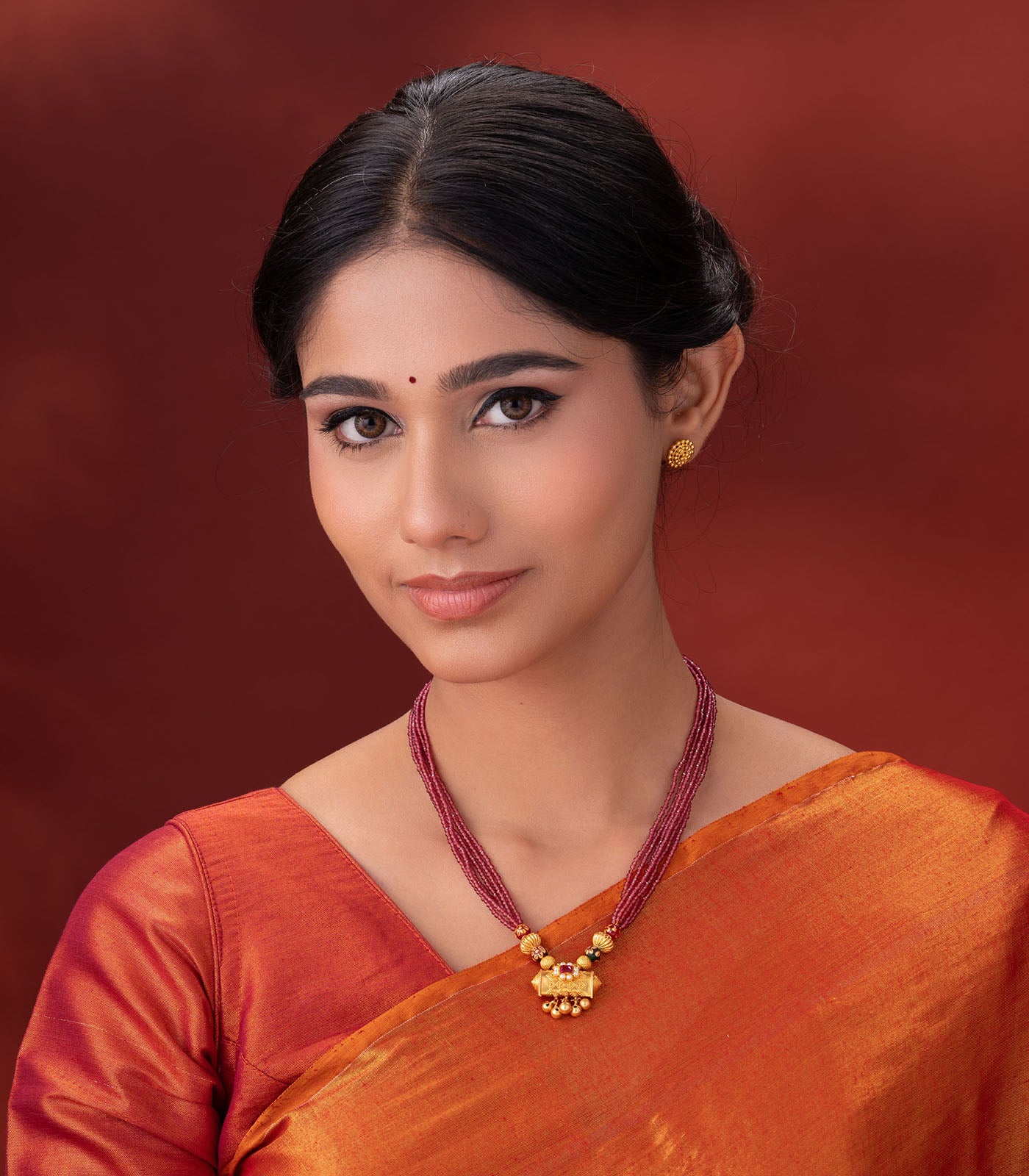 Maroon Beads Bulky Pendant Necklace