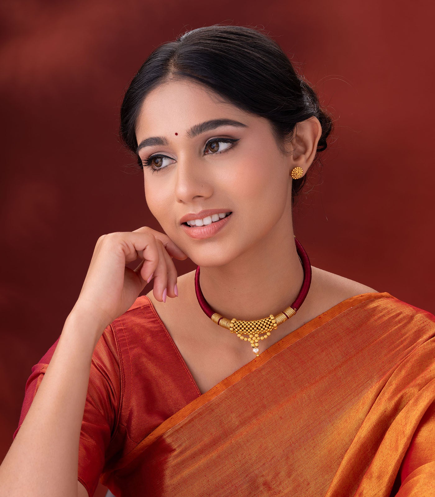 Dusky Maroon Thread Goph Necklace