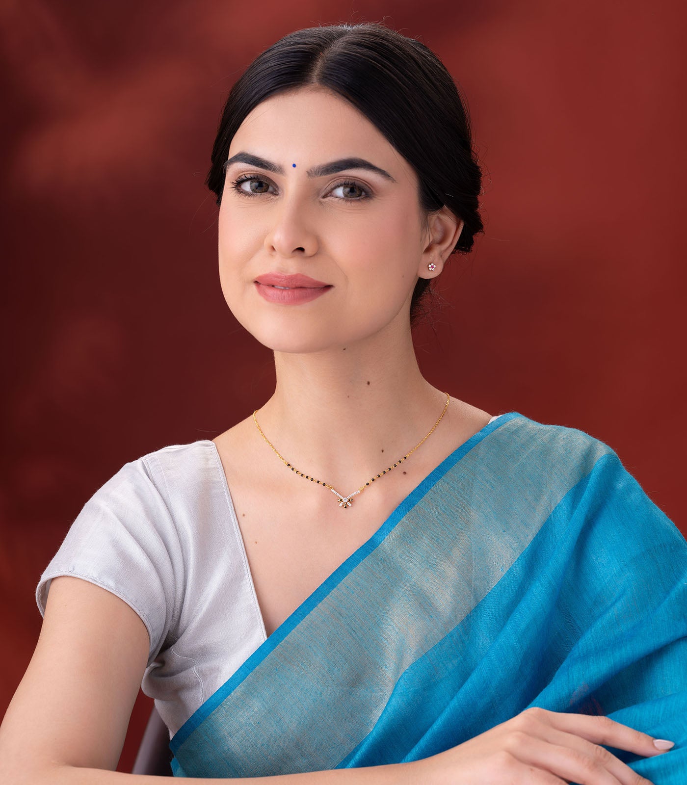 Semi Floral Pendant Mangalsutra