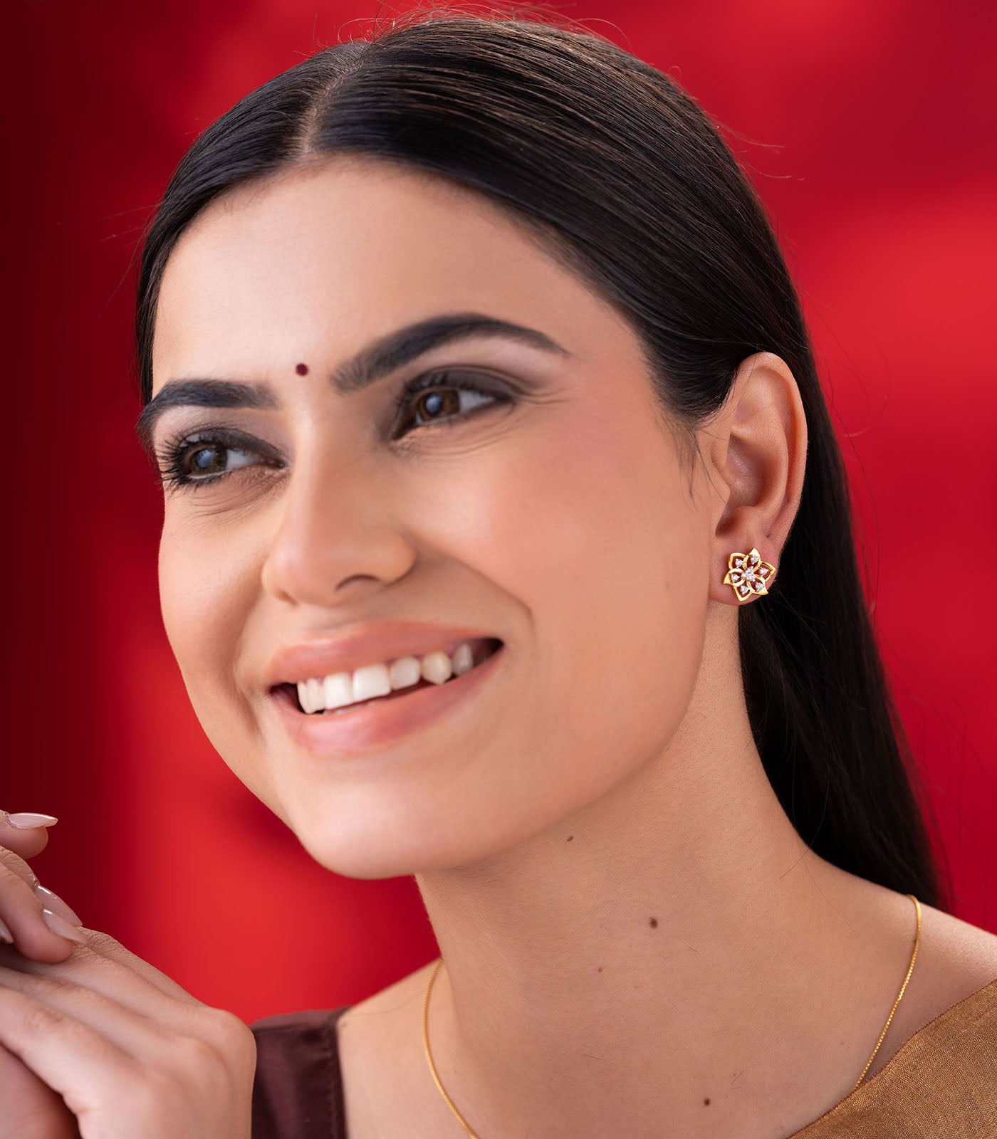 Petal Radiance Gold Earrings