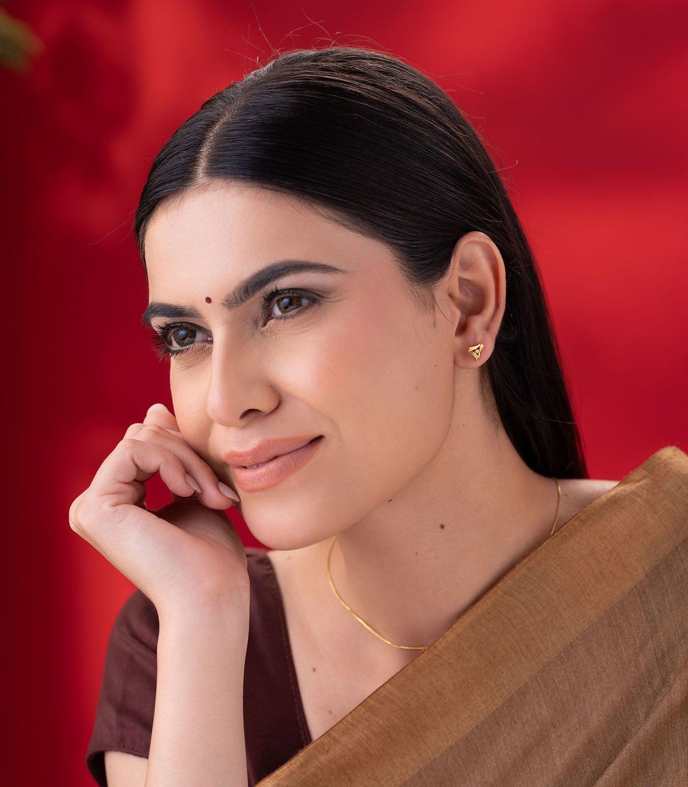 Trine Glow Gold Earrings