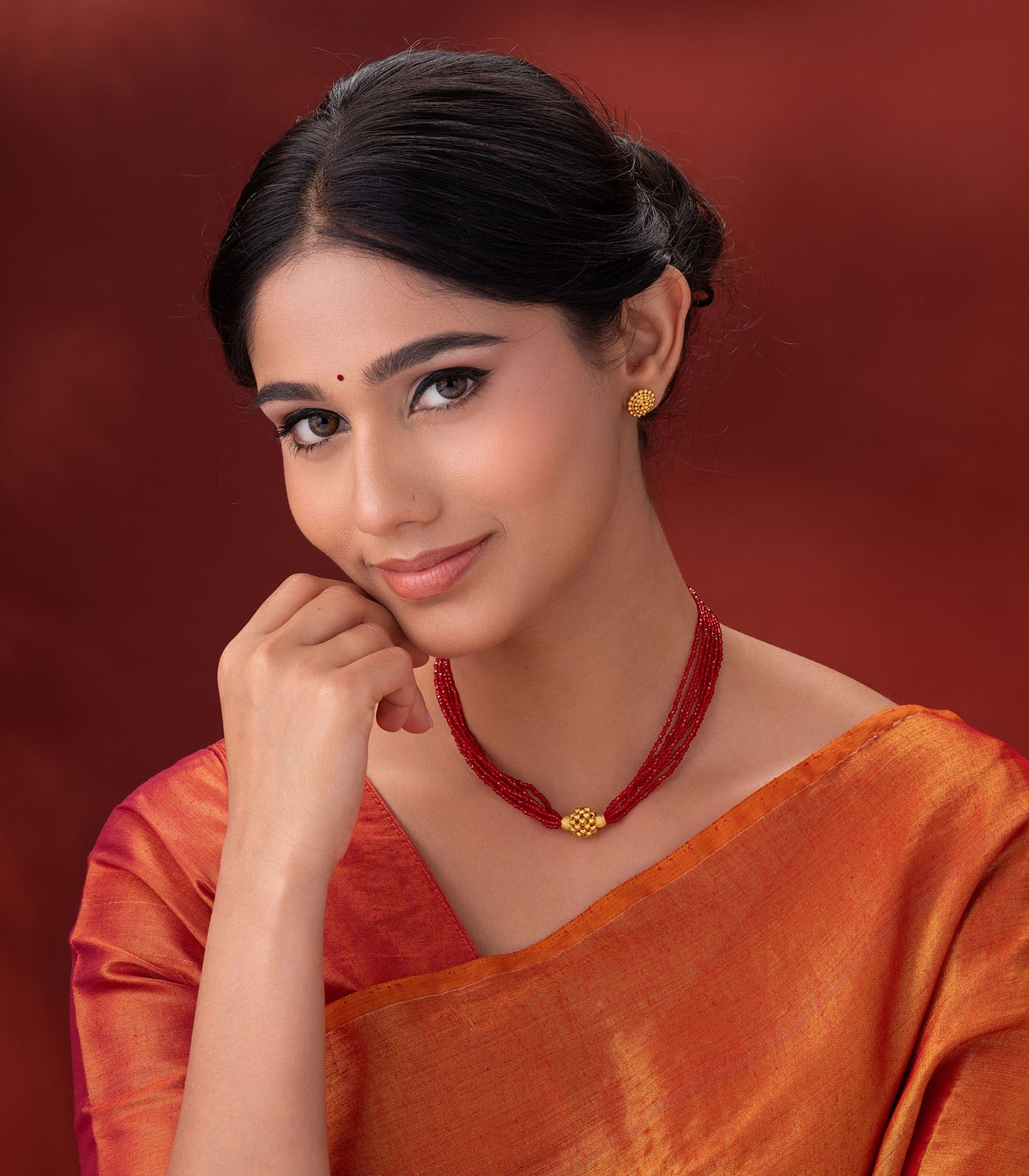 Blood Red Beads Radiant Gold Pendant Necklace