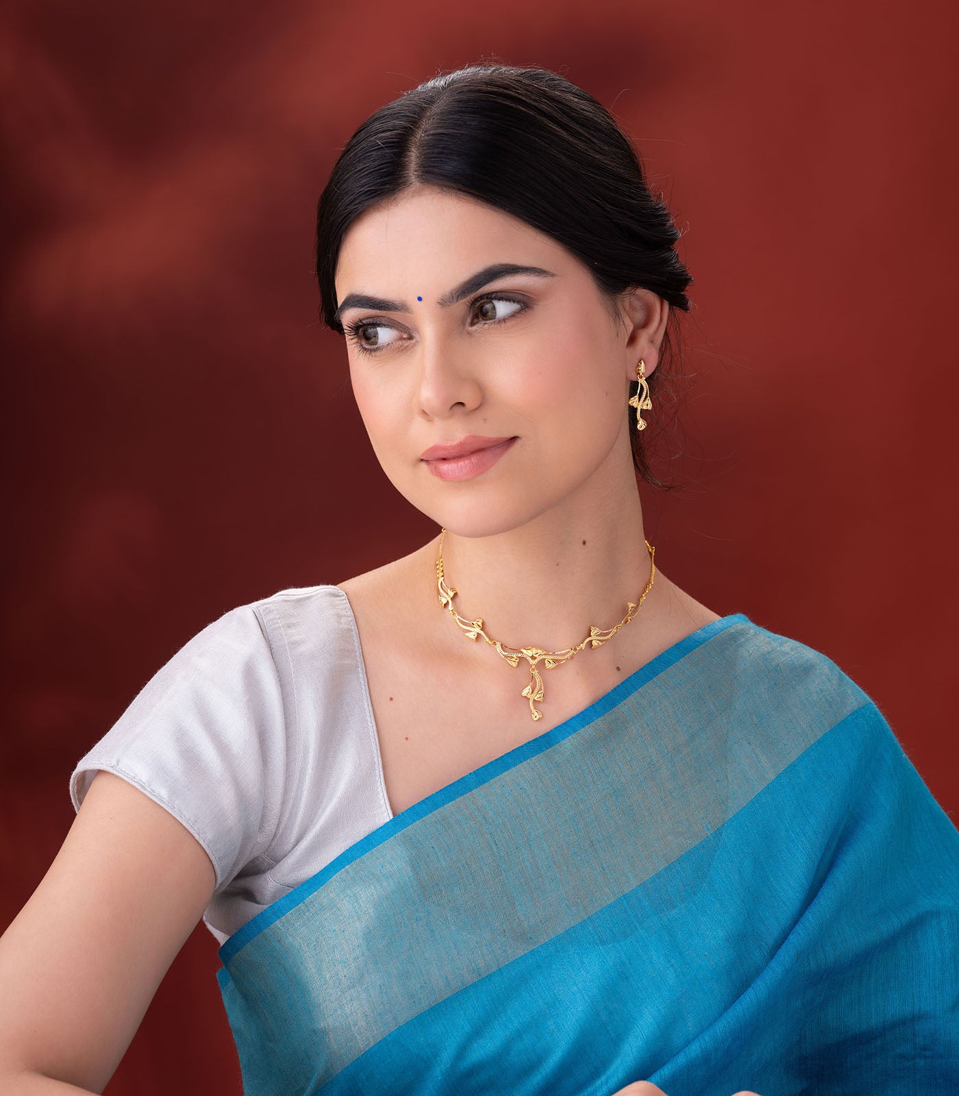 Golden Petal Cascade Necklace Set