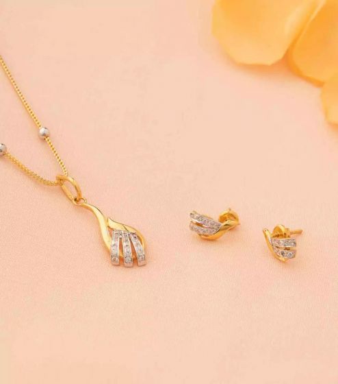 Buy Malabar Gold Pendant Set PSUSPD0298045 for Women Online | Malabar Gold  & Diamonds