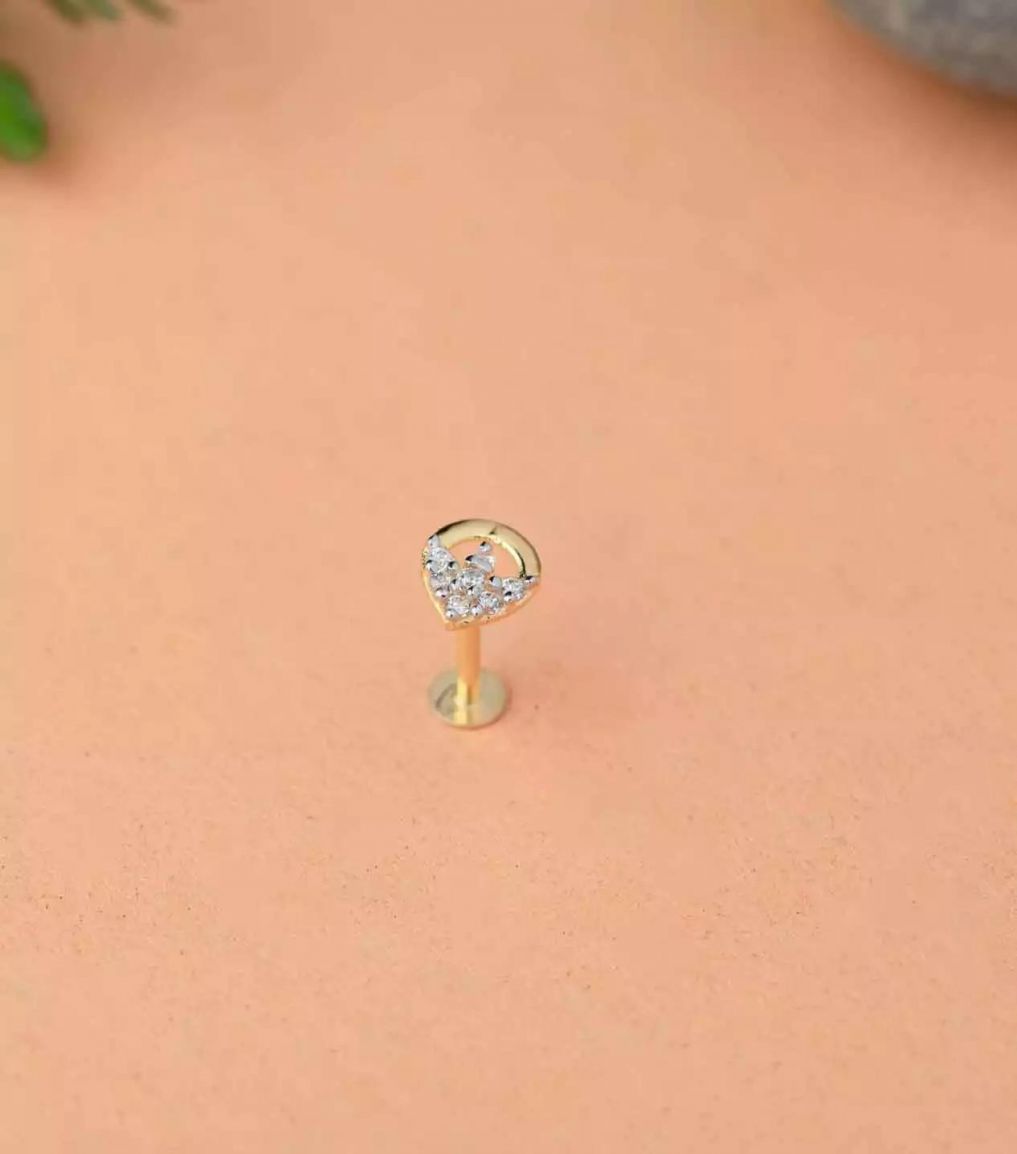Tiny Diamond Stud L-Shape Nose Ring in 14k Gold | Maison Miru
