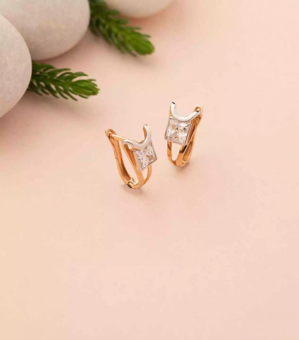 Ravishing Chillai Worked Gold Earrings
